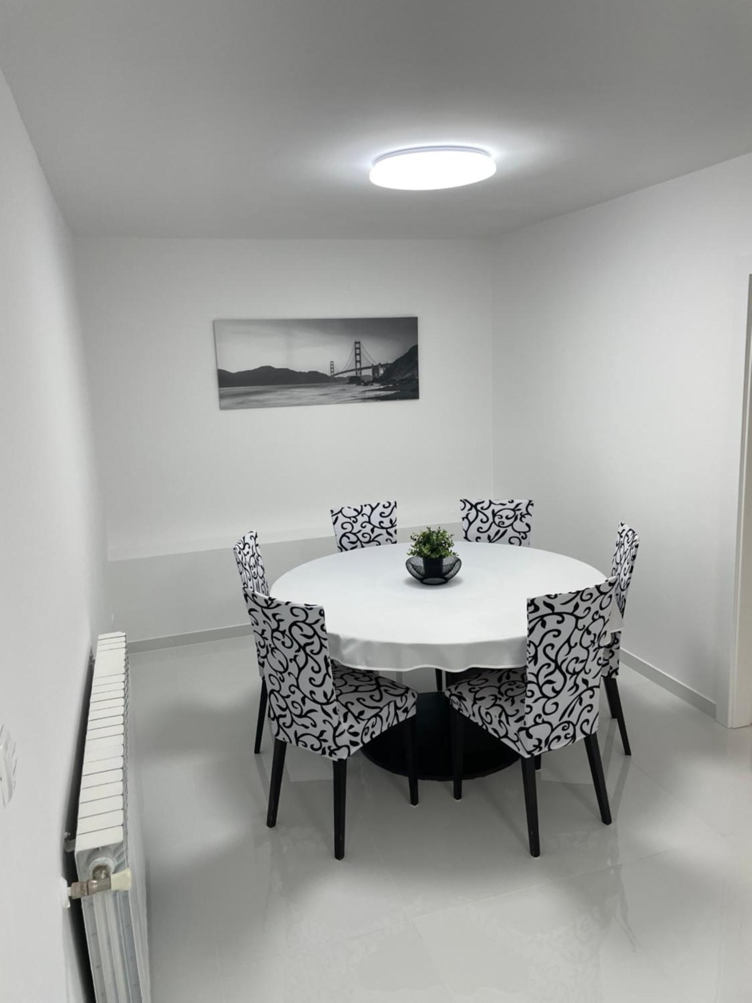 Apartment White Zagreb - Private Parking&Garage Экстерьер фото